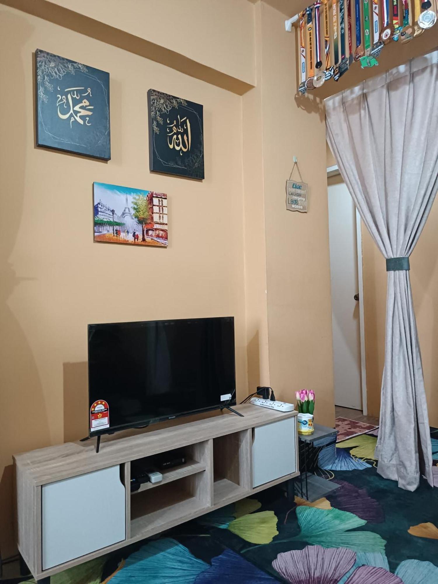 M.Fr Homestay Pangsapuri Putra Damai プトラジャヤ エクステリア 写真